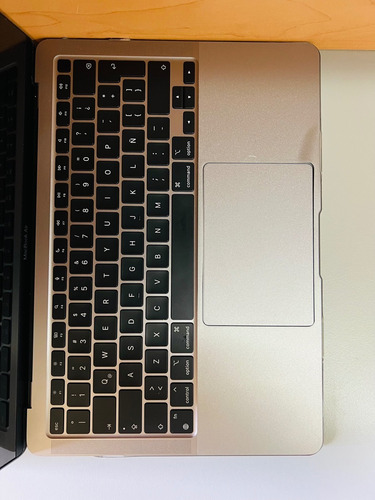 Apple Macbook Air (13 Pulgadas, 2020, Chip M1, 256 Gb ) (Usado)