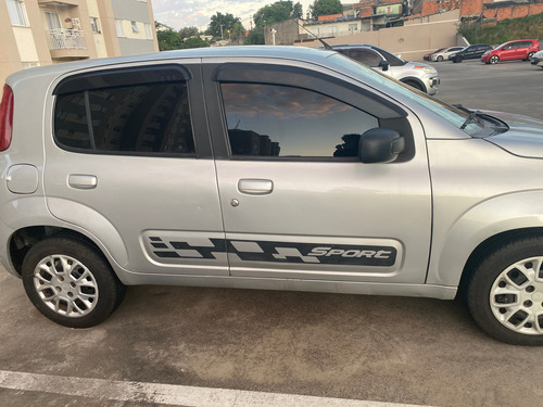 Fiat Uno 1.0 Vivace Celeb. Flex 5P