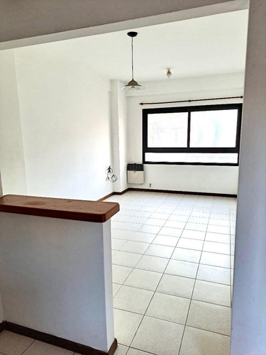 Impecable Departamento En Excelente Ubicación (ciudad De La Plata)