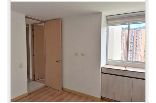 Apartamento En Venta En Exclusiva Unidad Cerrada En Sabaneta! Ref