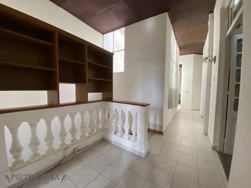 Casa En Venta 4 Dormitorios, 1 Baño Y Azotea- General Pagola -villa Muñoz