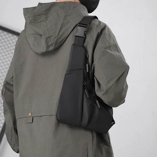 Bolso Triangular Con Película De Piel De Ocio, Bandolera Ant