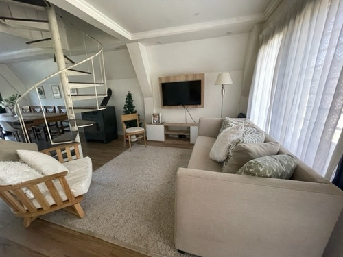 Imagen 6 de 8 de Venta - Casa Alpina Totalmente Remodelada En Dos Plantas