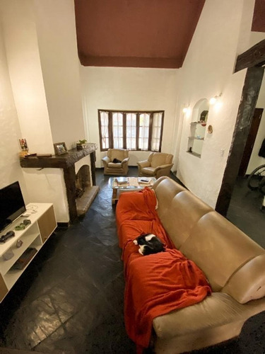 Imagen 7 de 22 de Casa En Excelente Ubicacion Longchamps!!!!