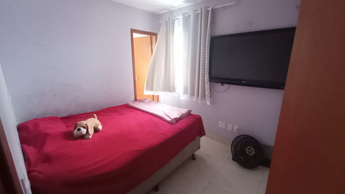 Apartamento 55 M2 Com Suíte E Varanda Ampla.