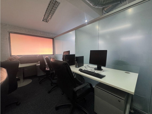 Se Alquila Casa Acondicionada Para Oficina 1006m2 Chuao 3597
