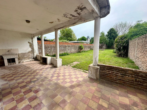 Venta Casa A Reciclar 3 Amb C/jardin En Padua Sur
