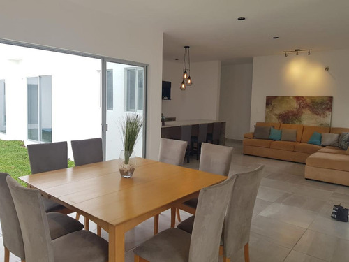 Imagen 5 de 19 de Casa De Una Planta En Privada Al Norte De Mérida - Pueblo Chablekal