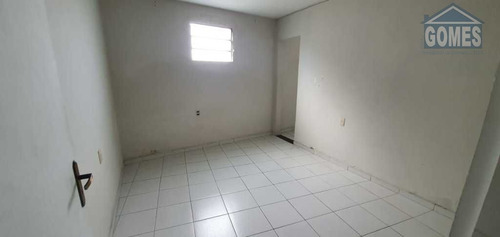 Imagem 2 de 14 de Casa Com Piscina - 37851