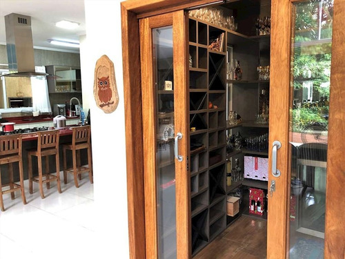 Vintage - 4 Suites, Fino Acabamento E Muita Privacidade, Em 3.240m2! - 1493