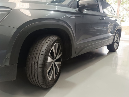 Volkswagen Taos 1.4 250 TSI TOTAL FLEX HIGHLINE AUTOMÁTICO