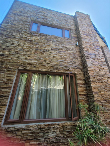 Cómoda Casa De Estilo Mediterráneo, 5 Dorm 2 Baños. Curicó.