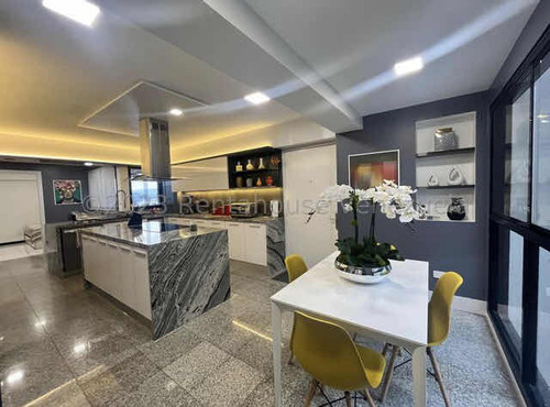 Lujoso Ph Duplex 585 M2 Los Palos Grandes. Katiuska Quevedo