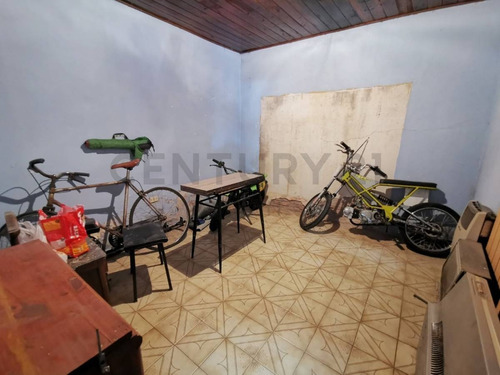 Imagen 8 de 19 de Casa En Venta De 2 Dormitorios Con Patio En La Plata