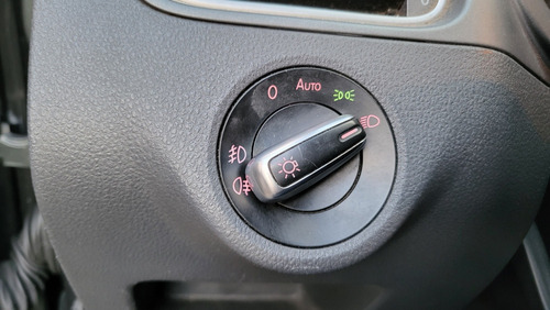 Volkswagen Suran 1.6 Highline 101cv