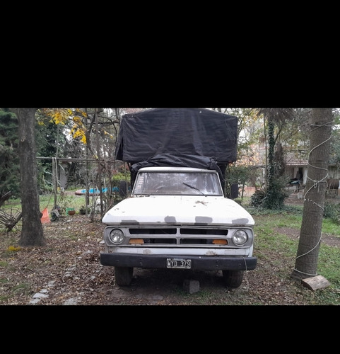 Dodge 200 Díselo Con Motor Perkins 4