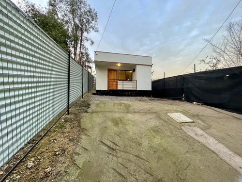 Linda Casa Nueva Con Excelente Ubicación En Limache Centro