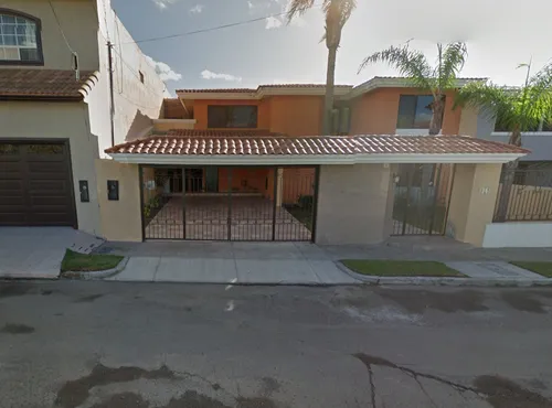 Casa Economica En Venta Gran Oportunidad De Inversión - (remate) Av. Parque México Nte. 913, Playas De Tijuana, Jardines Playas De Tijuana, 22500 Tijuana, B.c.