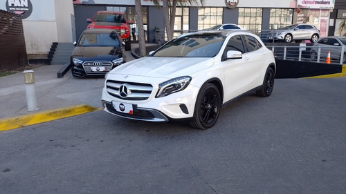 Imagen 3 de 15 de Mercedes Benz Gla 200