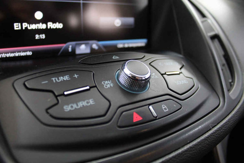 Imagen 10 de 15 de Ford Escape 2014 4 Cilindros