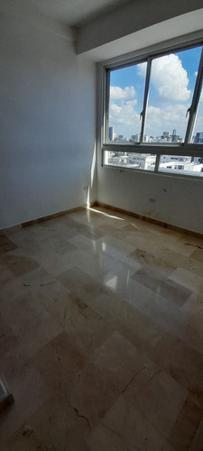 Penthouse En Evaristo Morales