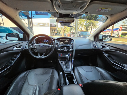 Ford Focus 2.0 Titanium Flex Powershift 5p