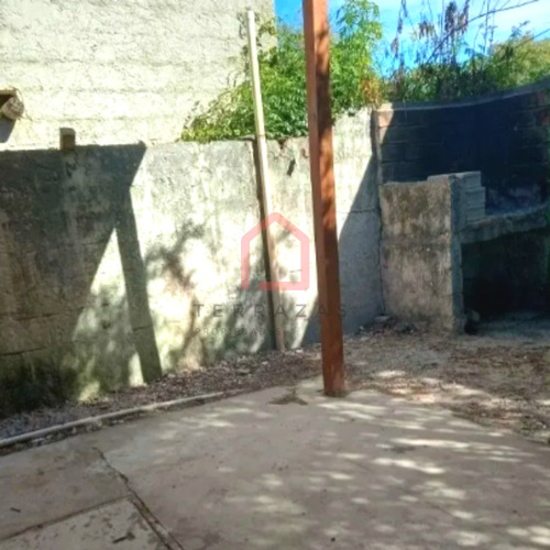 Patio Con Parrillero. Próximo A Interbalnearia