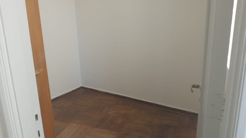 Imagen 11 de 29 de Amplio Departamento De 4 Dormitorios En Centro De Santiago