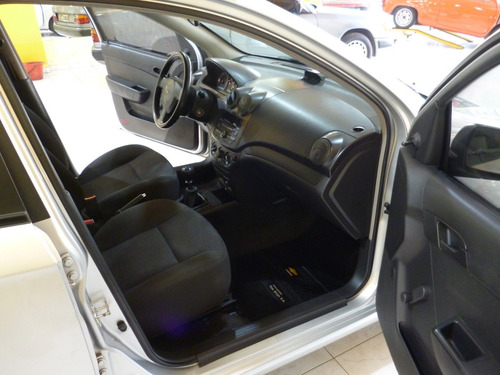 Imagen 11 de 14 de Chevrolet Aveo G3 Ls 2012