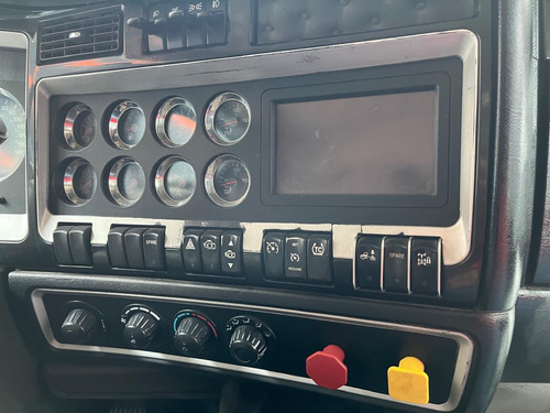 Tractocamión Seminuevo Kenworth T800 Mod. 2017.