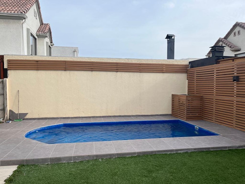 Amplia Casa 3d 3b Con Piscina Y Aire Acondicionado