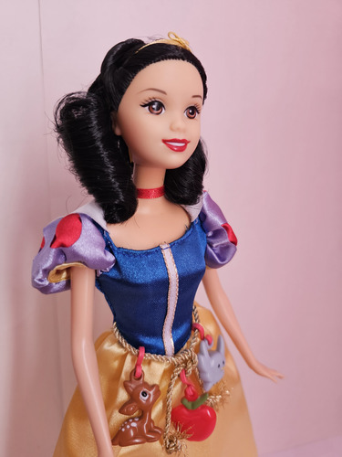Barbie Blanca Nieves Snow White (Usado)