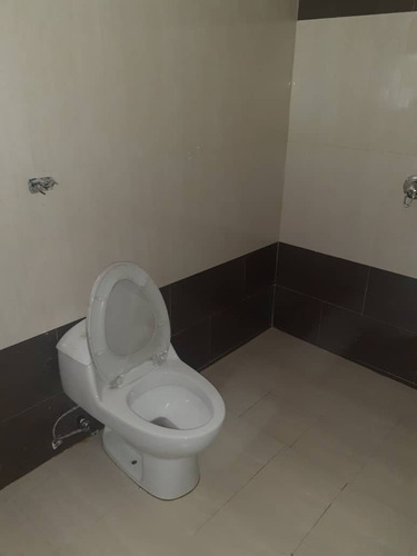 Imagen 11 de 16 de Town Houses En El Conj. Res Nueva Casarapa La Laguna Parte Baja , Guarenas