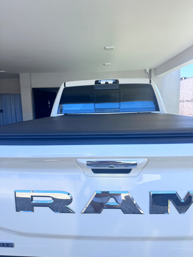 RAM Ram 3500 6.7 Laramie Cab. Dupla 4x4 Aut. 4p