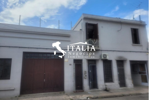 Venta De Local Comercial Y Casa En 2 Padrones Con 350m2