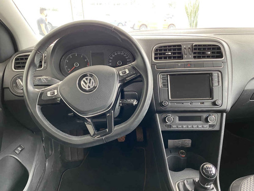 Imagen 10 de 14 de Volkswagen Vento 2020 4p Comfortline Plus Std.
