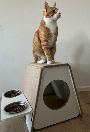 Cucha Para Gatos Con Rascador Y Soporte Para Comida Y Agua Beige