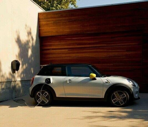 Imagem 3 de 4 de Mini Wallbox Essential Mini 61902472422