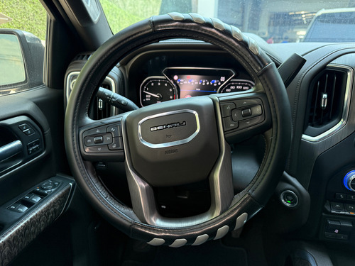 GMC Sierra 6.2 Denali Dvd At