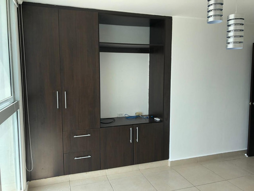 Imagen 5 de 14 de Venta De Apartamento En Kings Park, Condado Del Rey 20-12084