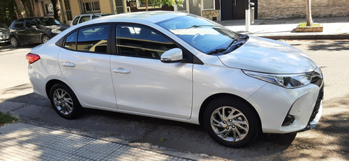 Toyota Yaris 1.5 107Cv Xls Pack Cvt Sedan