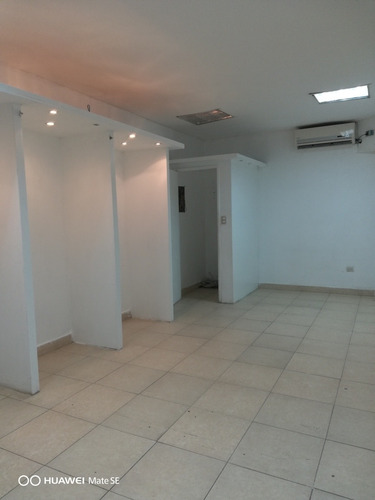 Imagen 6 de 6 de Arriendo Local En El Cc Camino Real. Nivel Feria