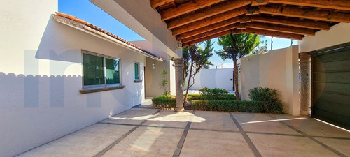 Imagen 6 de 30 de Casa En Venta En Juriquilla, Un Piso