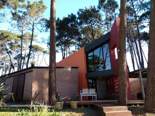 Imagen 1 de 27 de Casa En Laguna Blanca, 4 Dormitorios *