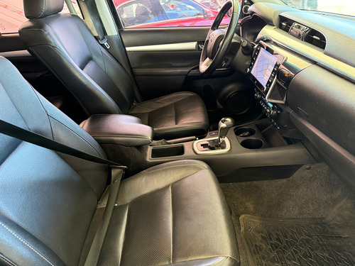 Toyota Hilux Pick-Up 2.8 Cd Srx 204Cv 4X4 At