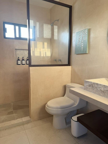 Casa En Venta Merida, Playa Chicxulub, 4ta Fila, Entrega Inmediata.