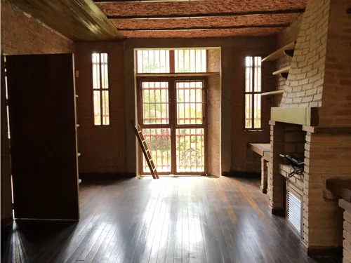 Casa En Venta - La Lagunita
