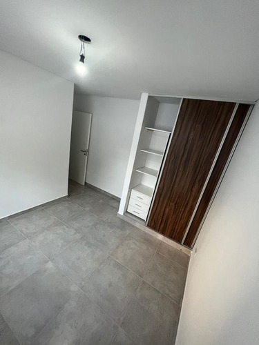 Imagen 16 de 24 de Casa - Ituzaingó Norte 4 Amb En Venta Casa Americana A Nuevo Sobre Lote Propio