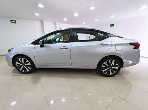 Imagen 4 de 15 de Versa Exclusive Cvt Sin Comisiòn Mas Seguro Gratis 1 Año