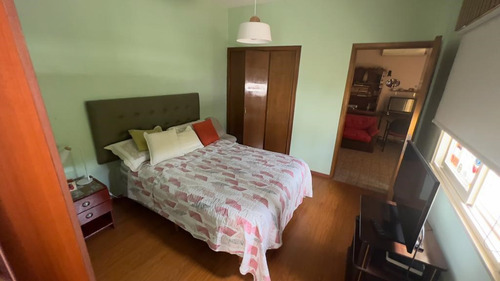 Casa Chalet En Venta Ubicado En Ituzaingó, G.b.a. Zona Oeste, Argentina